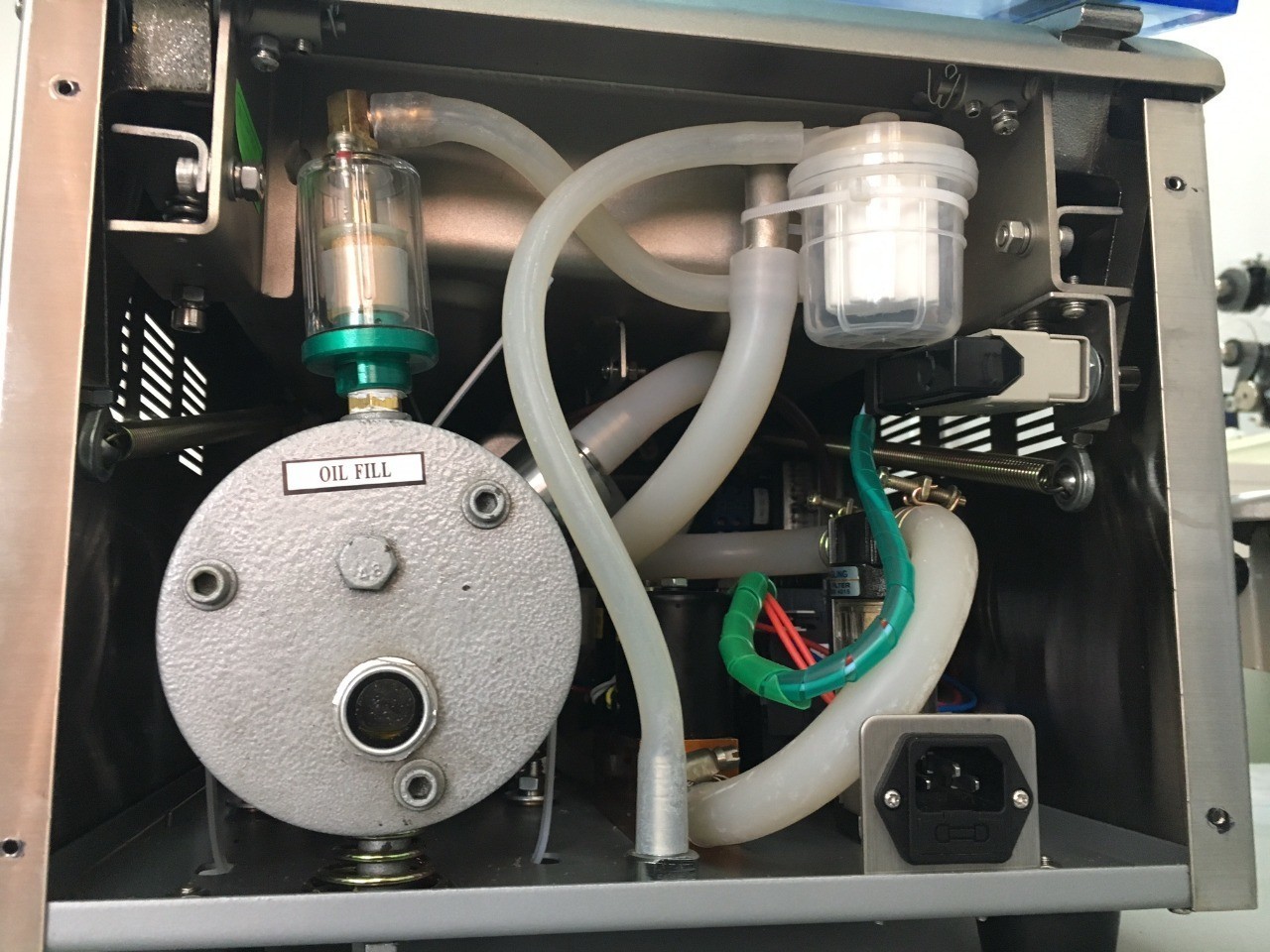 Вакуумный упаковщик Hualian HVC-260T/1A (DZ-260/PD) нерж. от экспертов компании ПРОФВАКУУМ